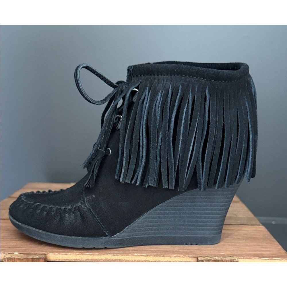 Minnetonka Black Suede Fringe Wedge Moccasin Booties Womens 7.5‎ Boho Western